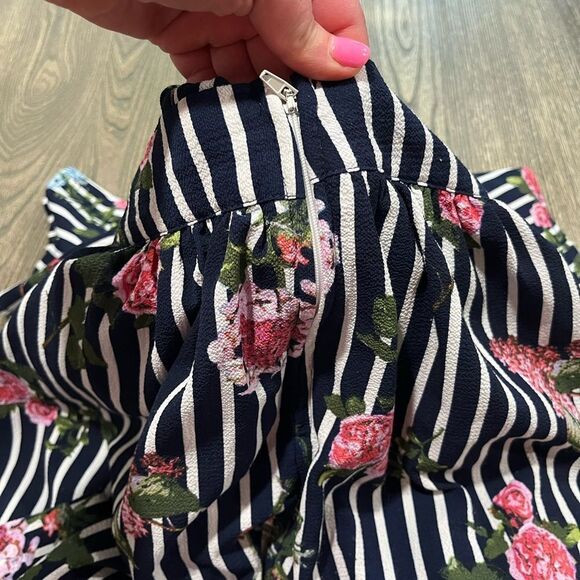 J For Justify Floral High-Low Romper Dress Flutter Sleeve Striped Navy White S - Picture 6 of 11